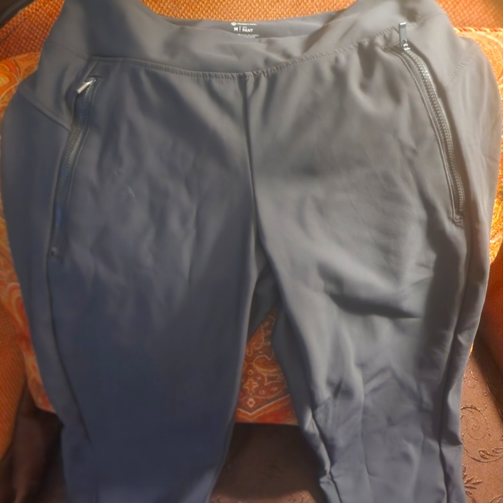 Medium athletic capri